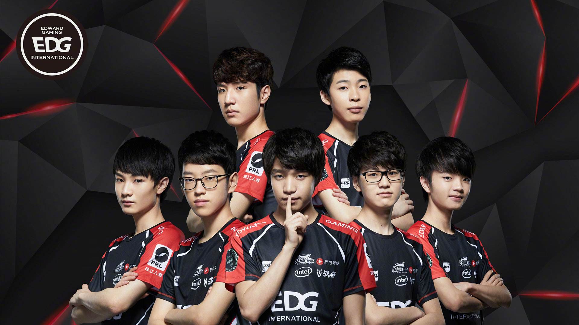 边锋甚至前 边锋甚至前