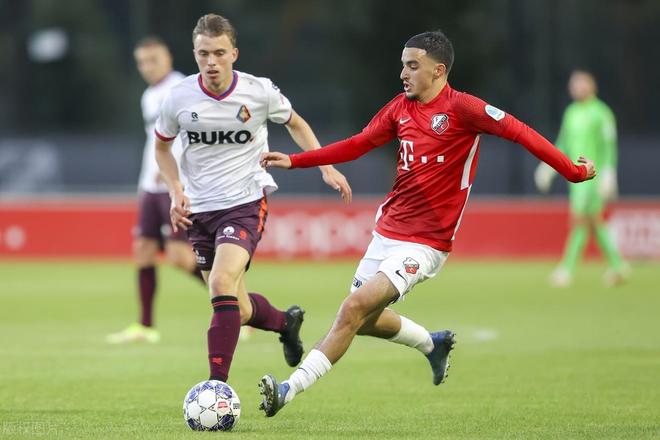 借鉴了传统 借鉴了传统